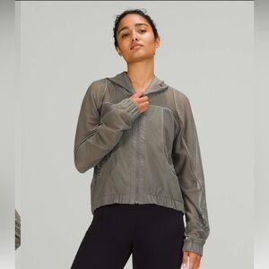 Lululemon Relaxed Fit Mesh Jacket Sage